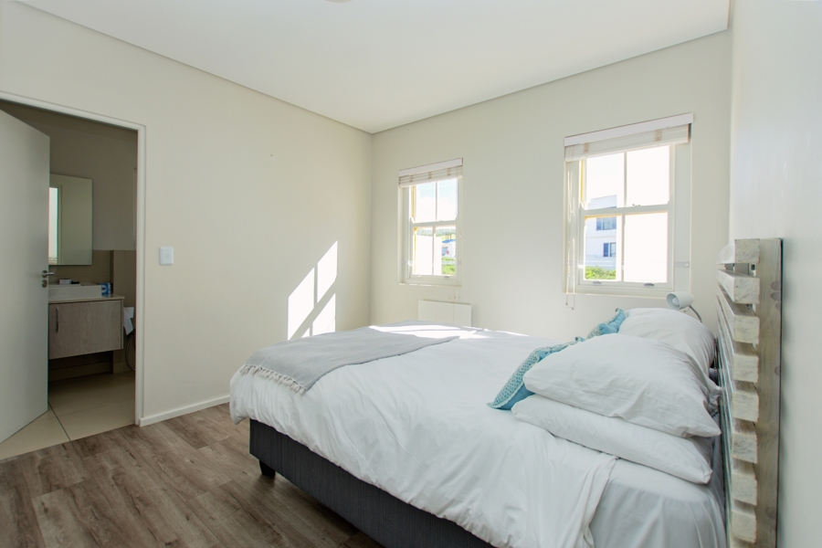 6 Bedroom Property for Sale in Mykonos Western Cape